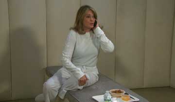 Marlena reaches out to John