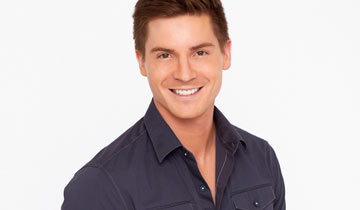 GH's Robert Palmer Watkins signs on to film as... a dad?!