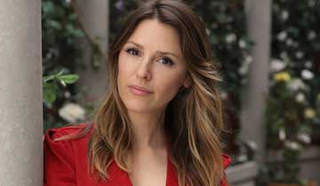 INTERVIEW: The Young and the Restless' Elizabeth Hendrickson on how Chloe fits into the "tricky triangle" of Chelsea, Sally, and Adam